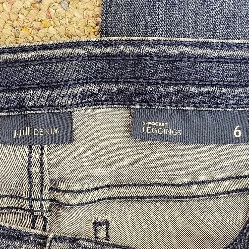 J. Jill Women's 5 Pocket Legging Jeans in Classic Blue Sz 6. Stretch Grandma